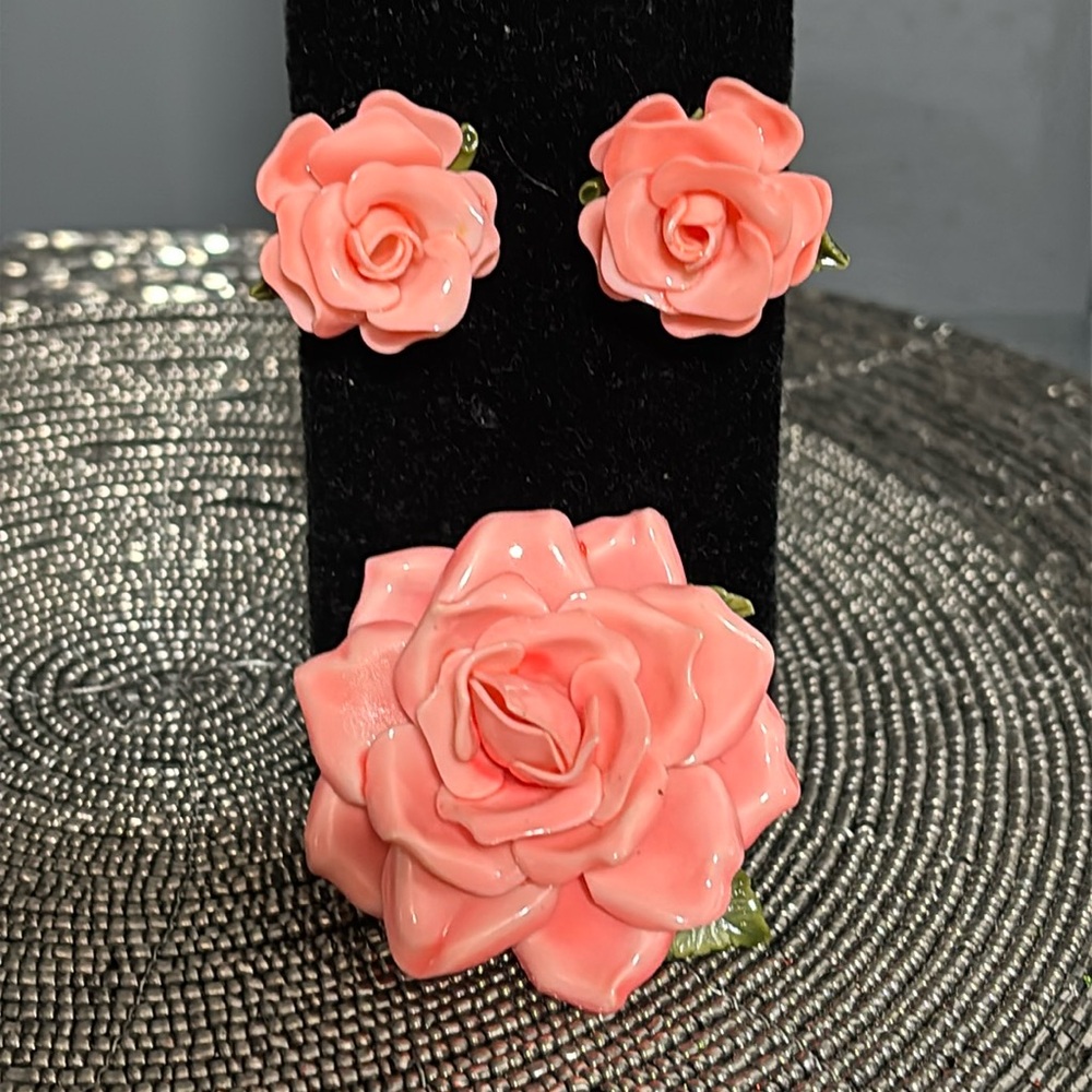 Vintage Rose Brooch and Clip on Earrings
